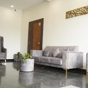 Quince Elite Inn